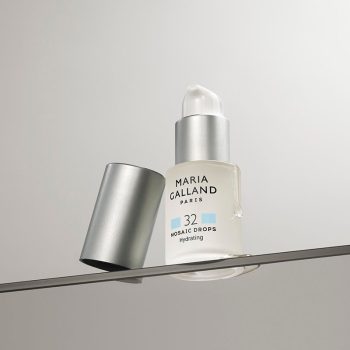 32 MOSAIC DROPS HYDRATING € 59,00 15ml